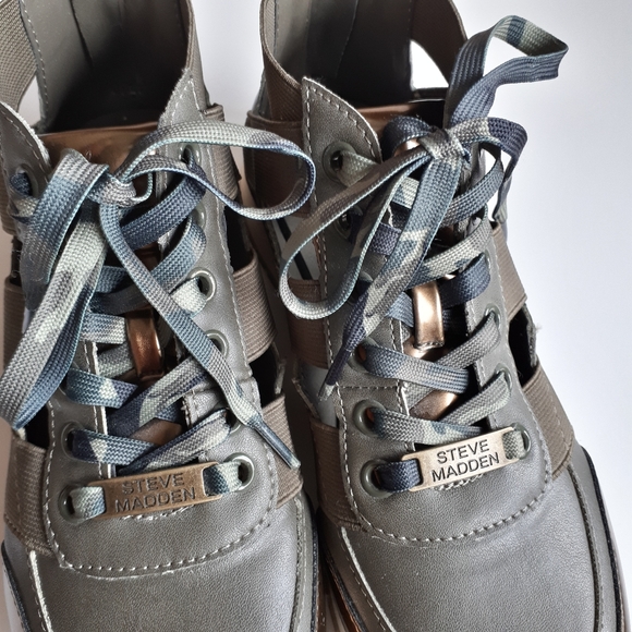 Steve Madden Sneaker - Picture 5 of 8